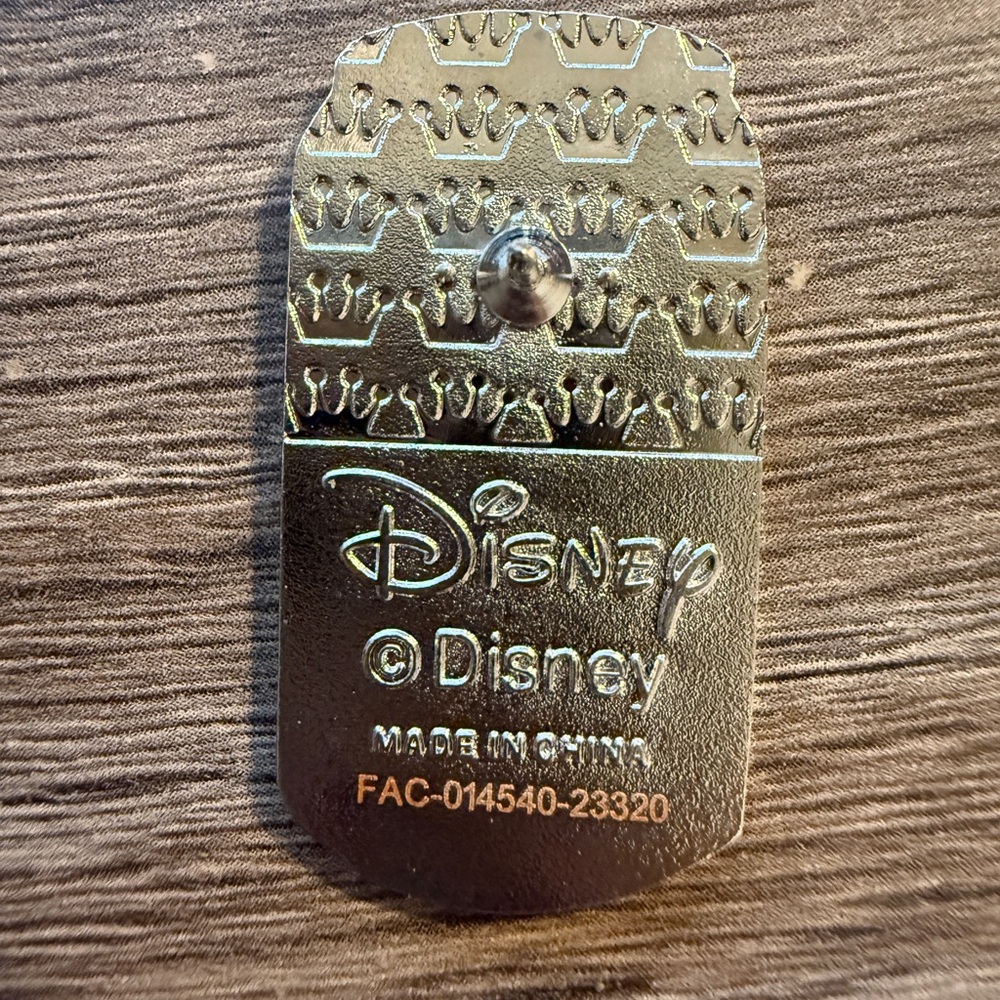 LOUNGEFLY • Disney Princess Soda Blind Box Enamel Pin - Picture 3 of 7